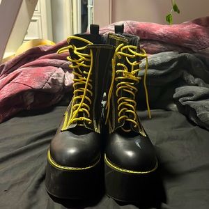 Platform combat boots